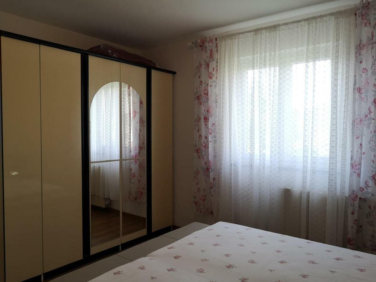 Apartments Nikola Krk Town Exterior photo
